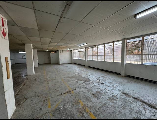 500M² WAREHOUSE TO LET IN KEW